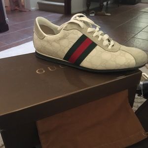 Gucci shoes authentic perfect condition!